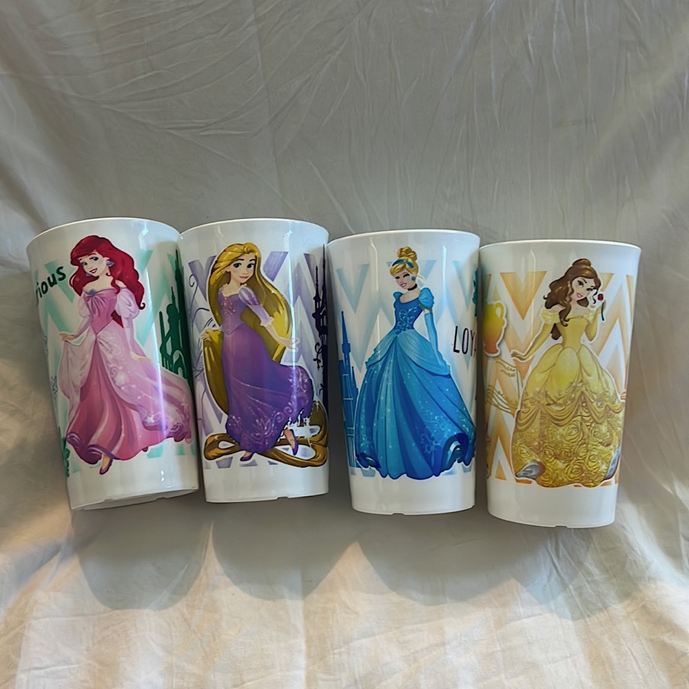 Disney Princess Tupperware cups set of 4